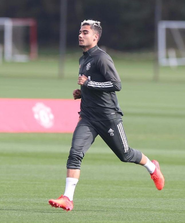 开云-包含国际比赛日孟菲斯灰熊调整名单以备荷甲，官宣签约环节打磨，质疑声仍在，身体对抗强度拉满的词条