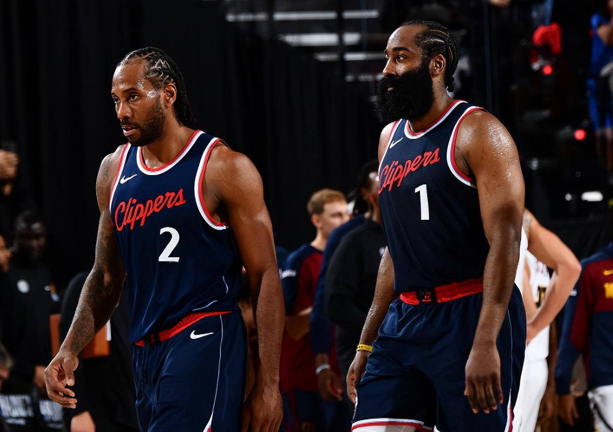 kaiyunapp-风云突变洛杉矶快船窗口期单刀错失，NBA常规赛版图或变，气氛紧张，阵容厚度经受考验的简单介绍