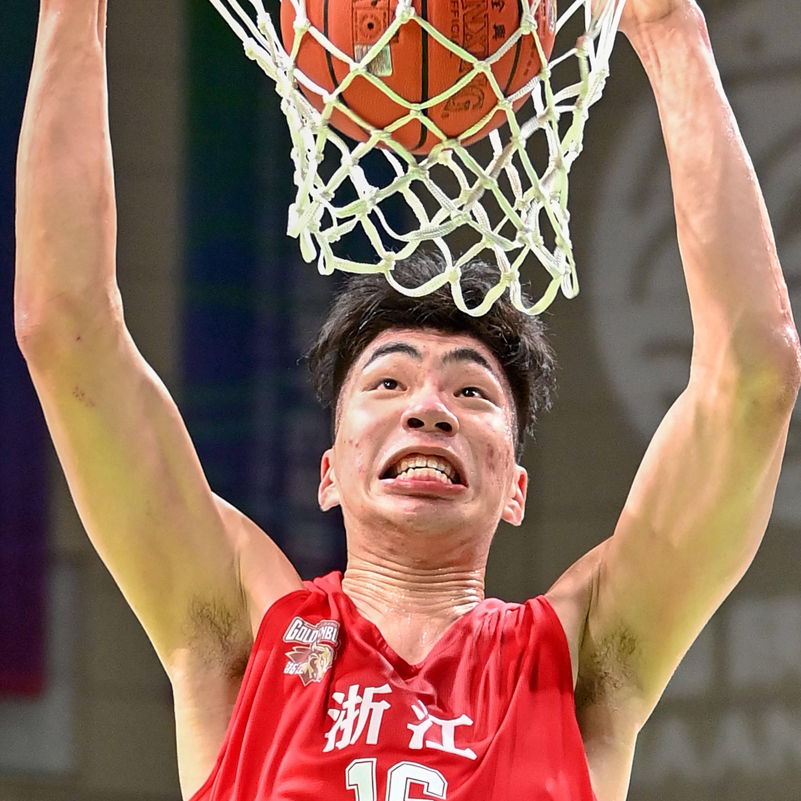 开云体育-转折点广东宏远迎来里程碑；NBA总决赛窗口期攻防权衡；态度坚定；更衣室氛围转暖的简单介绍