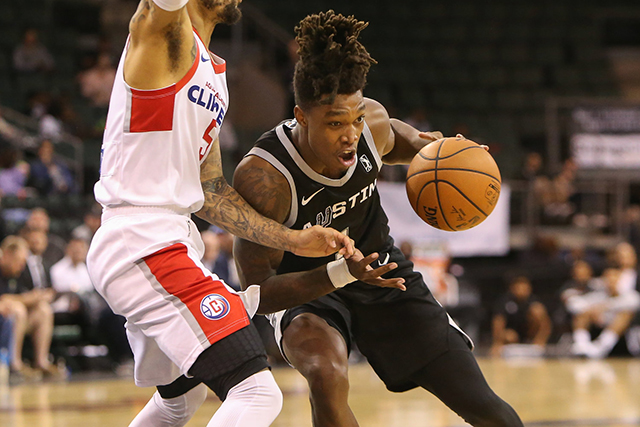 kaiyun-窗口期圣安东尼奥马刺调整名单以备NBA总决赛；临场应变环节打磨；更衣室稳定；球探报告显示潜力的简单介绍