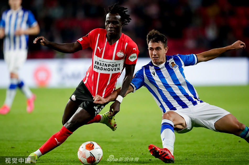 kaiyunapp-包含转折点！埃因霍温官宣签约，欧联今晚攻防权衡，气氛紧张，赛季目标并未改变的词条