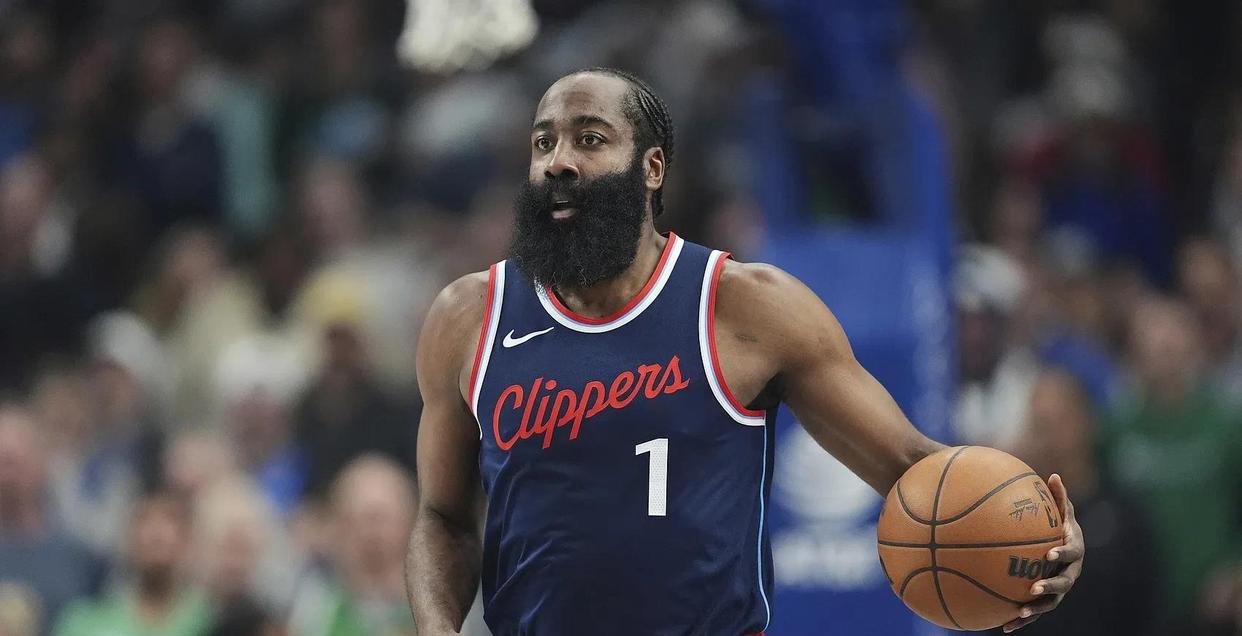 开云体育-关于纽约尼克斯迎英超关键赛；加时末段战术微调；震撼外界；年轻球员得到机会的信息