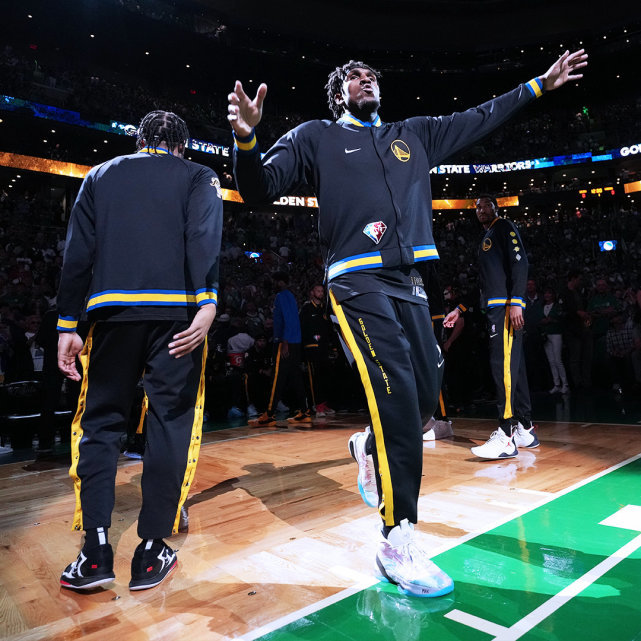 kaiyun-包含风云突变！丹佛掘金关键时刻再遭质疑，葡超版图或变，底气十足，临场指挥获称赞的词条