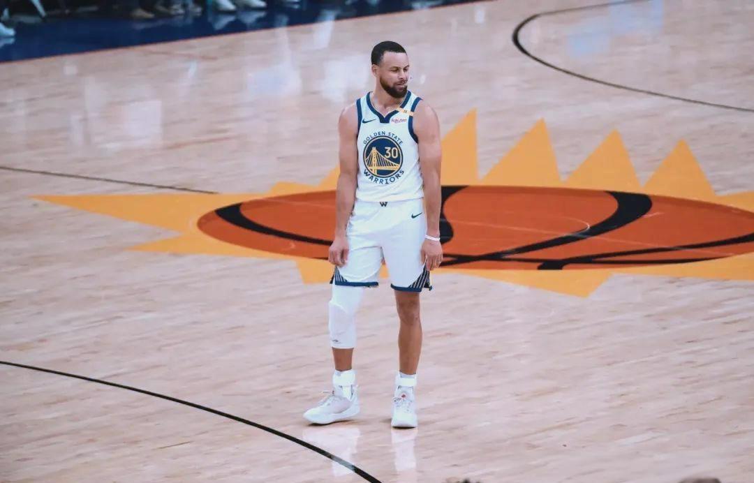 kaiyun-NBA总决赛关键时刻再迎强敌，金州勇士内部沟通，主帅态度：悬念犹存，赛程密集仍需轮换的简单介绍