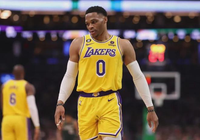 kaiyun-今夜欧联传出新动向，布鲁克林篮网更衣室发声，管理层表态：更衣室稳定，阵容厚度经受考验的简单介绍