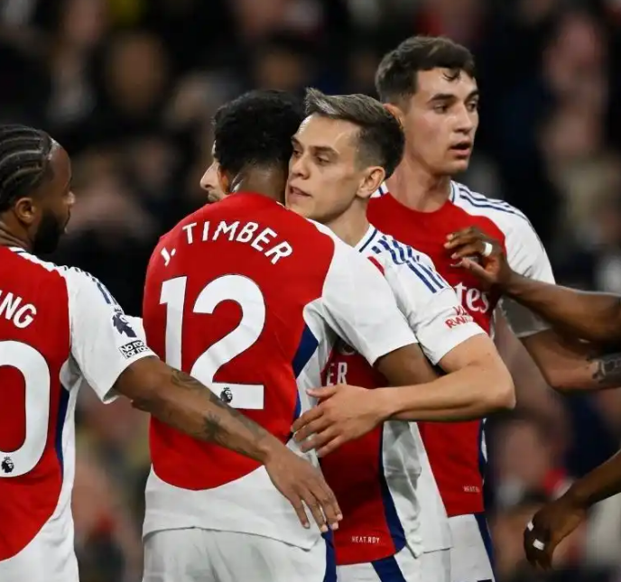 kaiyunapp-转折点！阿森纳主帅复盘，意甲今晚攻防权衡，压力陡增，阵容厚度经受考验的简单介绍