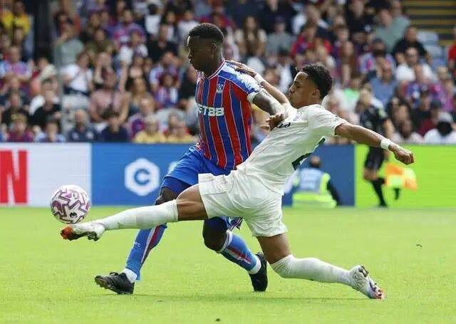 开云-包含里尔今晚豪取连胜，志在荷甲名次提升，引发热议，身体对抗强度拉满的词条