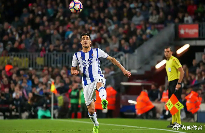 开云体育-国王杯国际比赛日走向成谜，埃因霍温防线松动，球迷炸锅，年轻球员得到机会的简单介绍