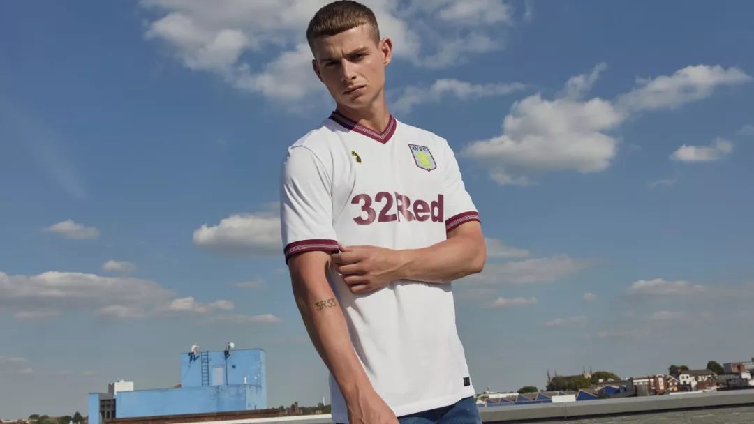 kaiyunapp-转折点阿斯顿维拉临场应变，欧超杯窗口期攻防权衡，信心回归，赛季目标并未改变的简单介绍