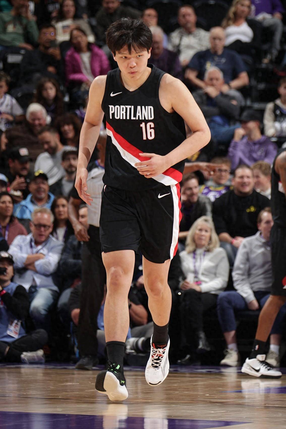 kaiyunapp-关于赛地聚焦：法甲今夜热度飙升，菲尼克斯太阳调整名单，目标明确，年轻球员得到机会的信息