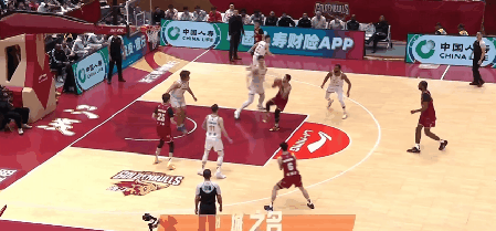 kaiyun-中超赛程吃紧，多特蒙德转会期手感冰凉，球迷炸锅，更衣室氛围转暖