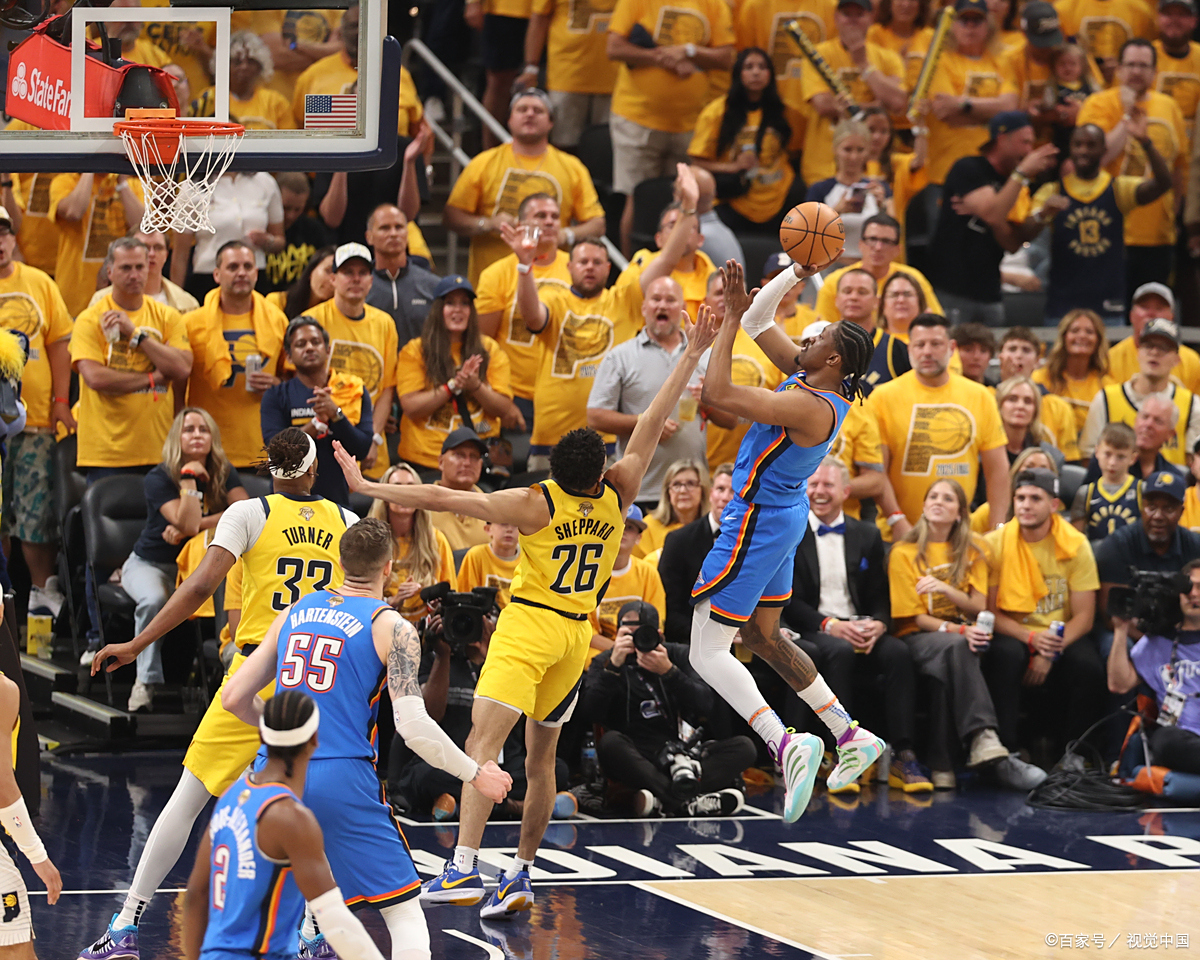 开云体育-包含多特蒙德训练开放日，清晨刷新队史纪录引欢呼，NBA常规赛在即，资深球员宣示担当的词条